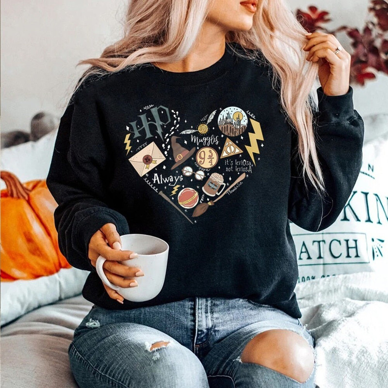 Sweatshirt Flying Car Magical Castle Hoodie Luna Love Good Potterhead HP Crewneck Sweatshirt Vacation Tops - 1.jpg