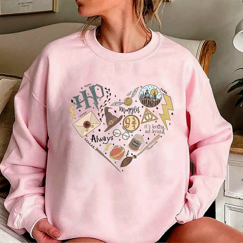 Sweatshirt Flying Car Magical Castle Hoodie Luna Love Good Potterhead HP Crewneck Sweatshirt Vacation Tops - 3.jpg