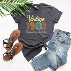 vintage 1982 limited edition classic shirt, funny retro 40th birthday gift, 40th birthday shirt, 40 years old shirt, bir