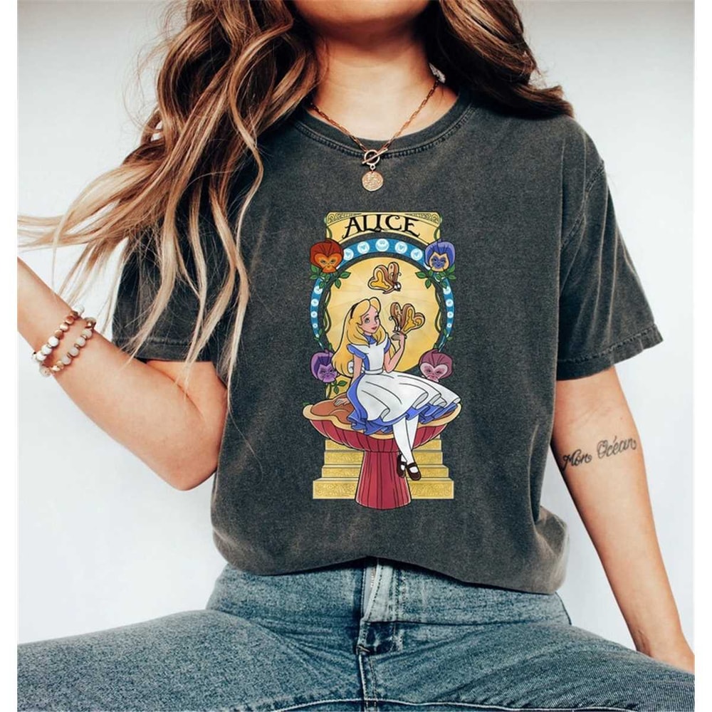 MR-22820238224-disney-alice-in-wonderland-vintage-t-shirt-disney-princess-image-1.jpg