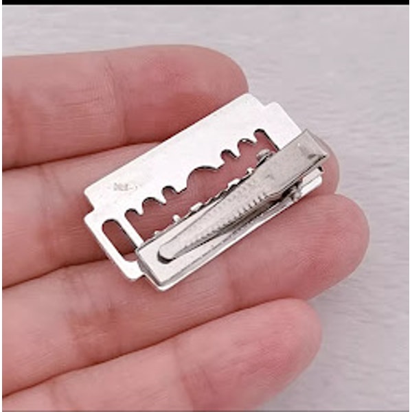 Razor blade hair clips Alternative hair jewelry Grunge Goth - Inspire ...