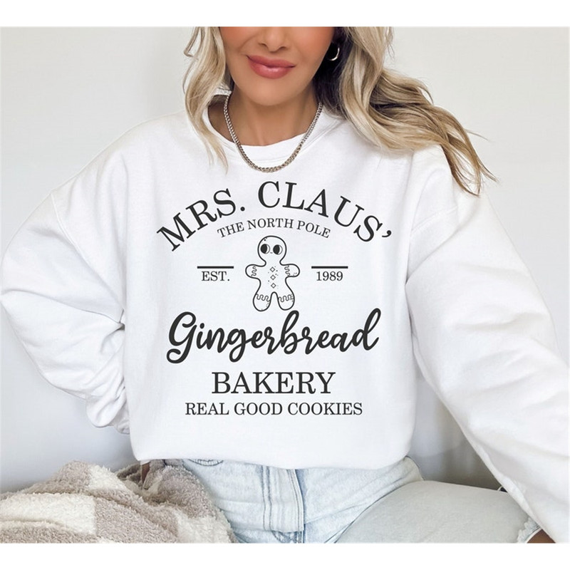 MR-2282023162831-mrs-claus-gingerbread-bakery-svg-christmas-svg-holiday-svg-image-1.jpg