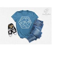 mountain shirt, adventure shirt, traveler shirt, hiking shirt, hiking tshirt, hiking shirts, nature shirt, nature lover