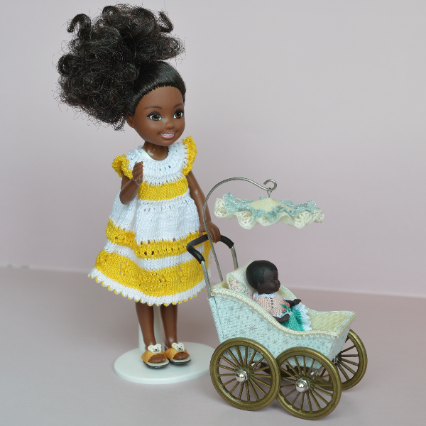 Miniature -toy -stroller- for- a -little- doll-4