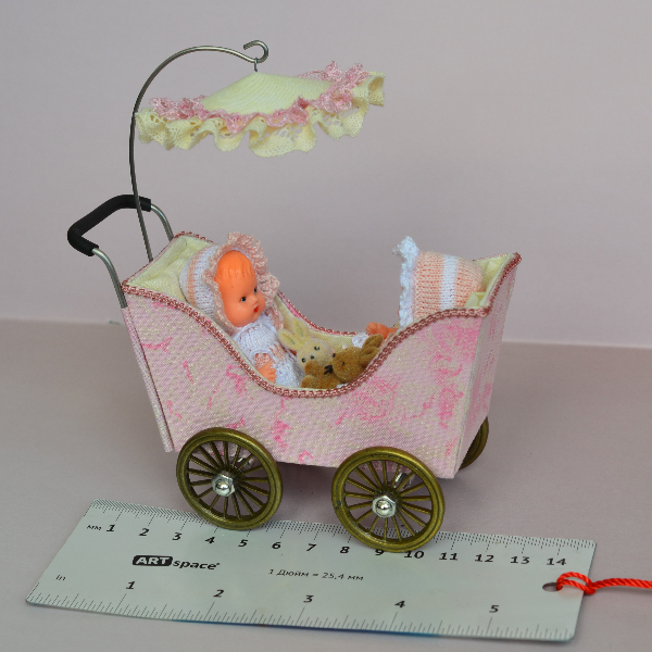 Miniature- toy -stroller- for- two -small- dolls-3