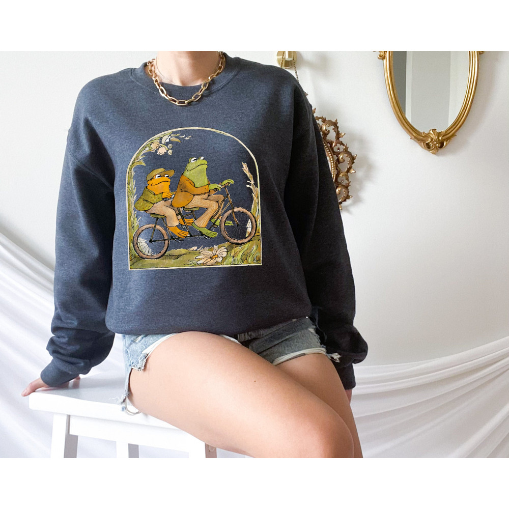 Frog And Toad Crewneck Sweatshirt , Vintage Classic Book Sweatshirt,Cottagecore Aesthetic Sweatshirt, Book Lover Sweatshirt - 2.jpg
