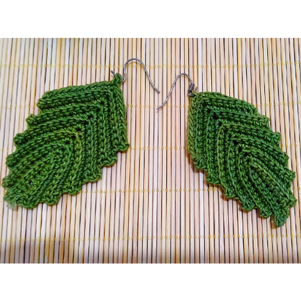 crochet leaf earrings pattern