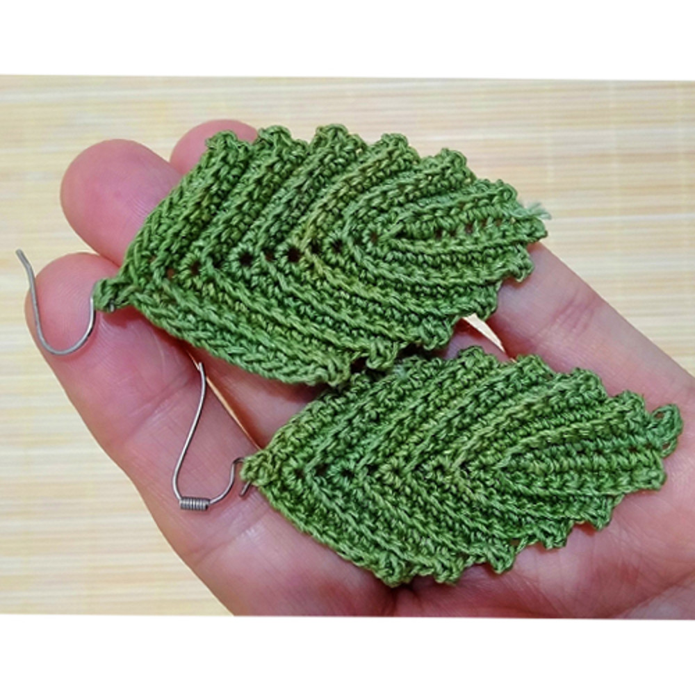 crochet leaf earrings pattern