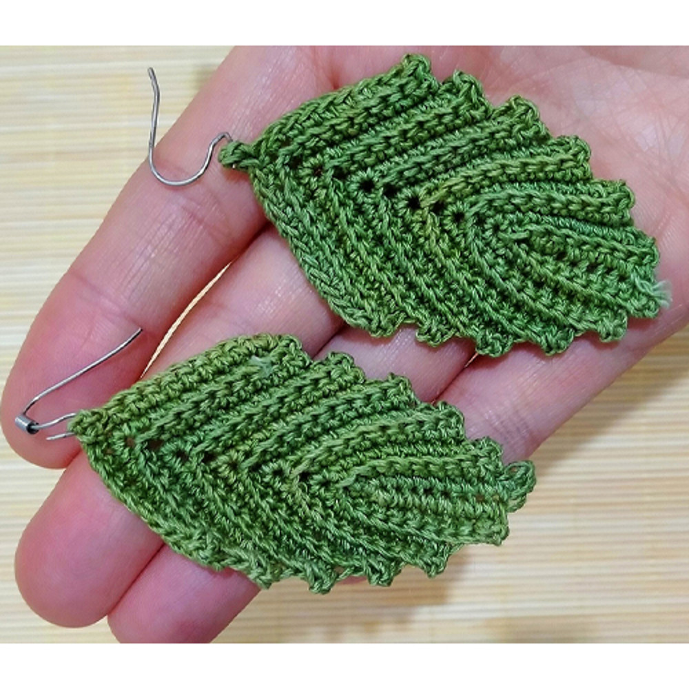 crochet leaf earrings pattern
