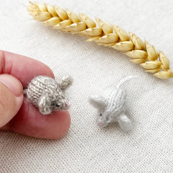 Nimble mouse. Miniature knitting pattern. English and Russia | Inspire ...