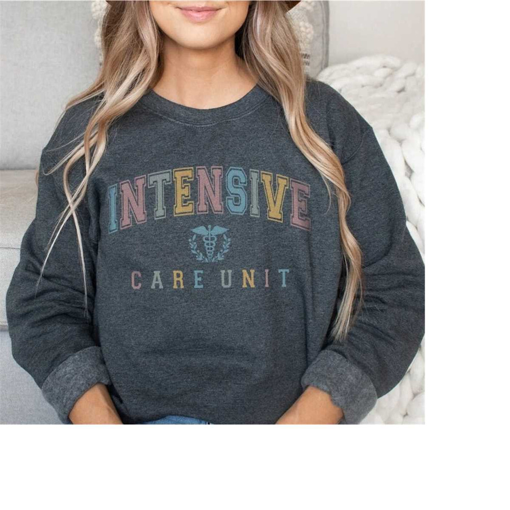 MR-2682023154626-varsity-icu-nurse-crewneck-sweatshirt-collegiate-intensive-dark-heather.jpg
