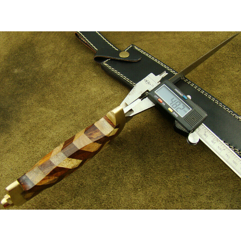 Damascus Steel Knife.jpg