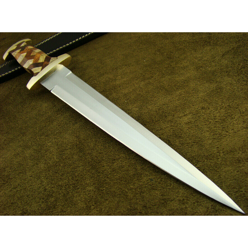 Damascus Hunting Knife.jpg
