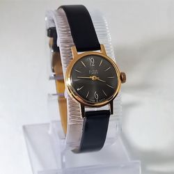 wristwatch gold plated vintage women's slava