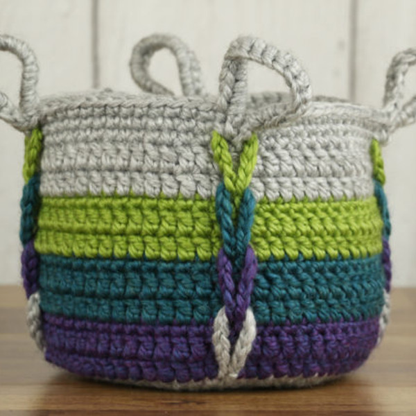 Entwined-Basket-Crochet-Pattern-Graphics-3803714-1-1-580x430.jpg