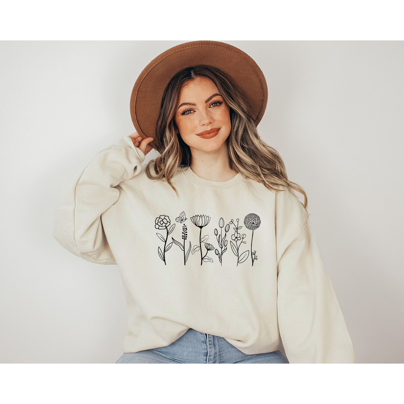 Flower Sweatshirt, Flower Hoodie, Floral Heart Shirt, Best Friend Gift, Girlfriend Gift, Botanical Shirt, Wildflower T-Shirt - 1.jpg