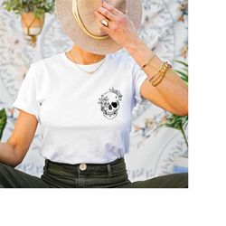floral skull t-shirt, minimalist flower skull shirt, gobblincore boho graphic tee, oversized witchy botanical skeleton