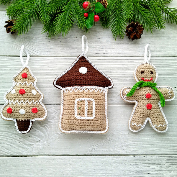 christmas crochet decorations patterns.jpg