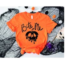 halloween bite me shirt, halloween skull shirt, bite me poison apple t-shirt, funny halloween party sweatshirt, scary co