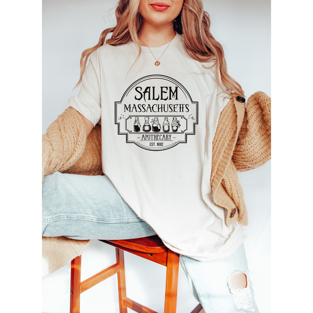 Salem Massachusetts Scary Witches Halloween Sweatshirt, Hocus Pocus Spooky Season Salem Witches Autumn Fall Clothing, Est 1692 Witch Tee - 3.jpg