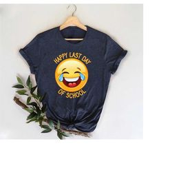 happy last day of school shirt,summer break teacher shirt,smiley face shirt,end of year shirt,vacation squad shirt,kids