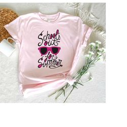 unisex teacher summer break shirt,school's out for summer shirt for women,summer vacation shirt gift for teachers,last d