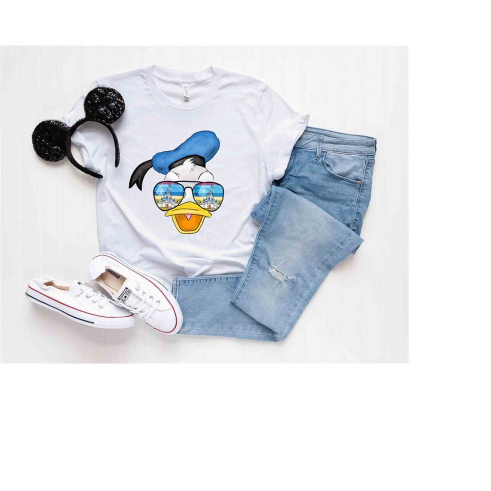 MR-318202315405-donald-duck-castle-sunglasses-shirt-disney-donald-duck-shirt-image-1.jpg