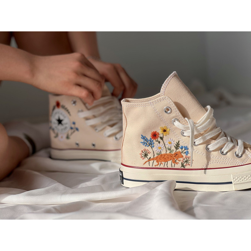Embroidered Converse High TopsFlower ConverseCustom Converse PetEmbroidered ConverseGarden Of Sunflowers And Daisies And Lizards - 2.jpg