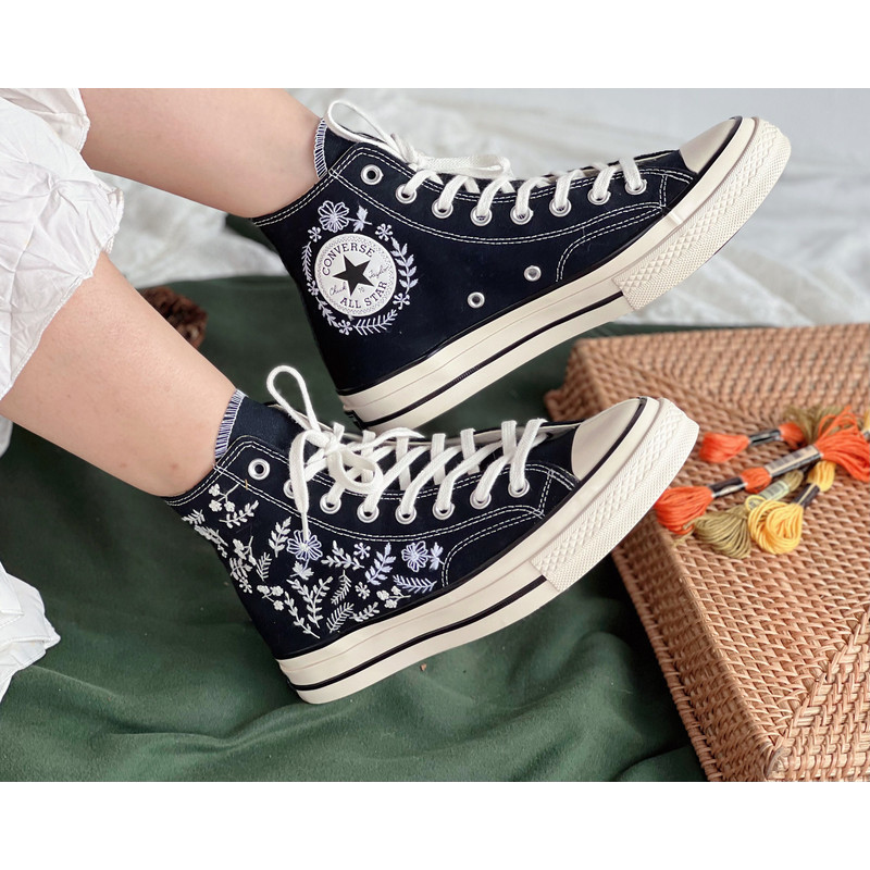 Floral ConverseEmbroidered ConverseCustom Converse Flower And Leaf PatternEmbroidered LogoEmbroidered Flowers - 1.jpg