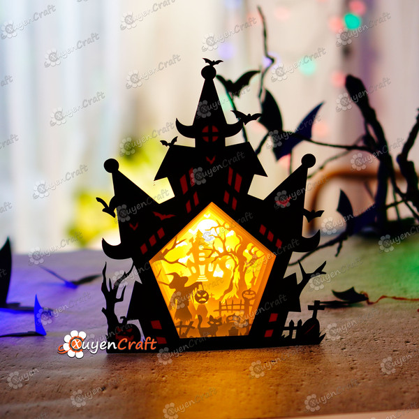 haunted-house-halloween-shadow-box-svg-cricut-projects (2).jpg