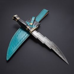 Custom Handmade Damascus Steel Hunting/Dagger Knife Bull Horn & Brass Handle With Leather Sheath