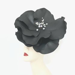 Giant black poppy fascinator Black Derby hat flower Hair clip Church hat Halloween headdress Gothic Look