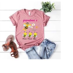 custom grandma's honey bees shirt,personalized grandma shirt,bee lovers gift,funny grandma sweatshirt,promoted to grandm