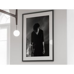 matty healy drinking wine concert poster, black and white wall art, bar cart print, the 1975 poster, aesthetic room deco