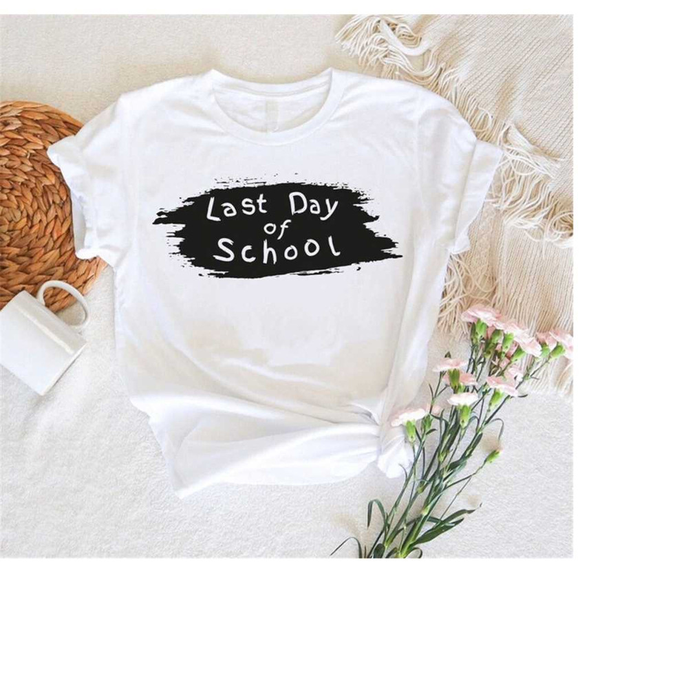 MR-69202394646-last-day-of-school-shirts-for-teacher-studenttrendy-teacher-image-1.jpg