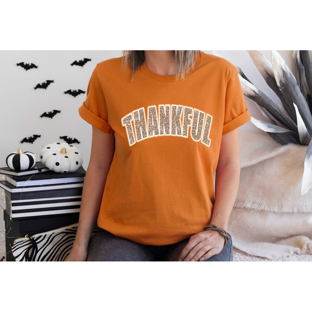Leopard Thankful Sweatshirt, Thankful Shirt, Womens Thanksgiving Sweatshirt, Cute Thanksgiving Shirt, Fall Clothing, Thankful Family Shirts - 4.jpg