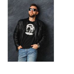 funny tshirt bigfoot t shirt ufo alien monster shirt ufo shirts cool t shirt sasquatch alien gift cryptozoology for men