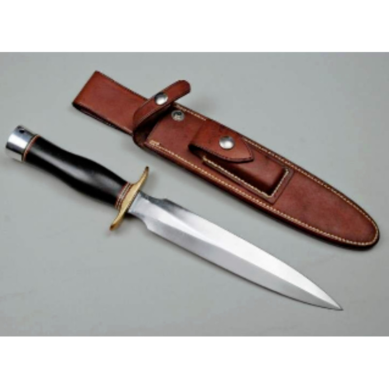 D2 Steel Hunting Dagger Bowie Knife