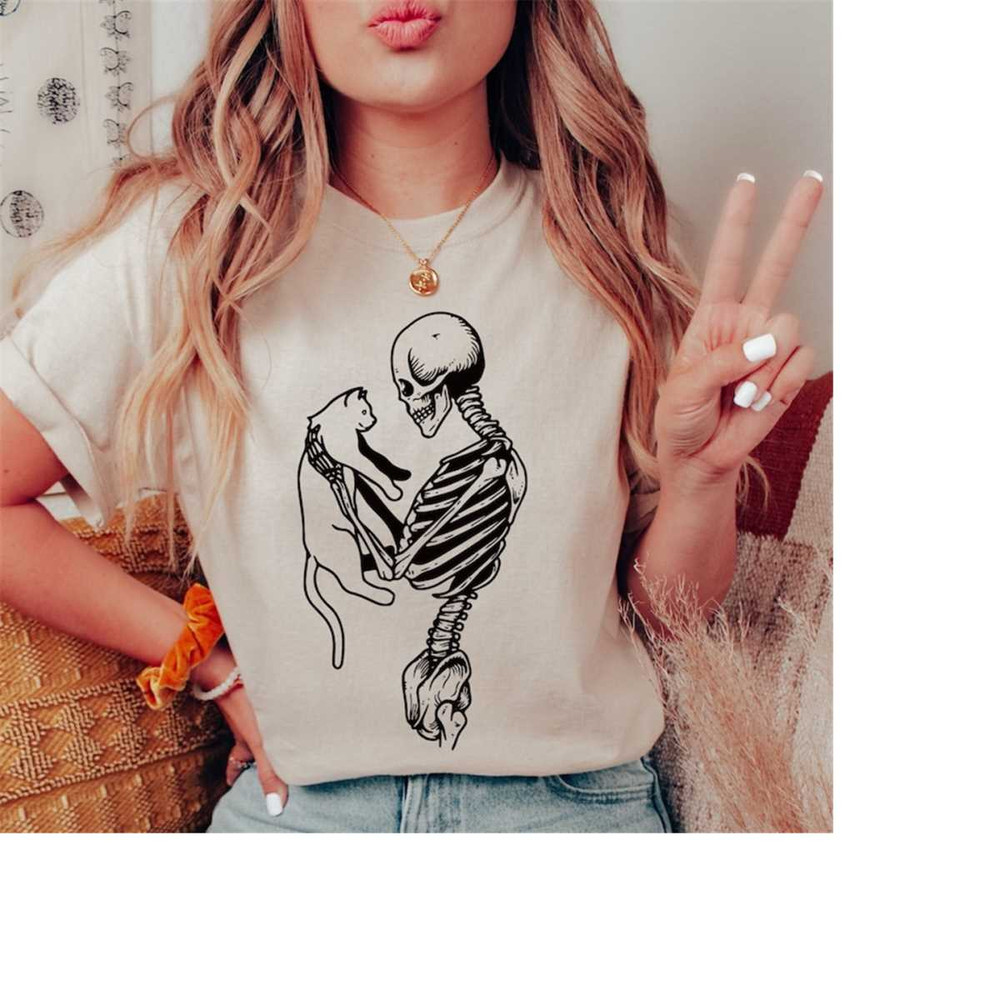 MR-7920239719-skeleton-shirtskeleton-and-cat-t-shirtgifts-for-cat-lovers-image-1.jpg