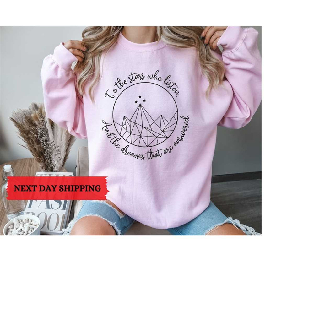 MR-79202312447-to-the-stars-who-listen-sweatshirt-acotar-sweatshirt-night-image-1.jpg