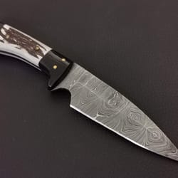 8" custom hand made damascus steel skinner knife resin handle w/sheath