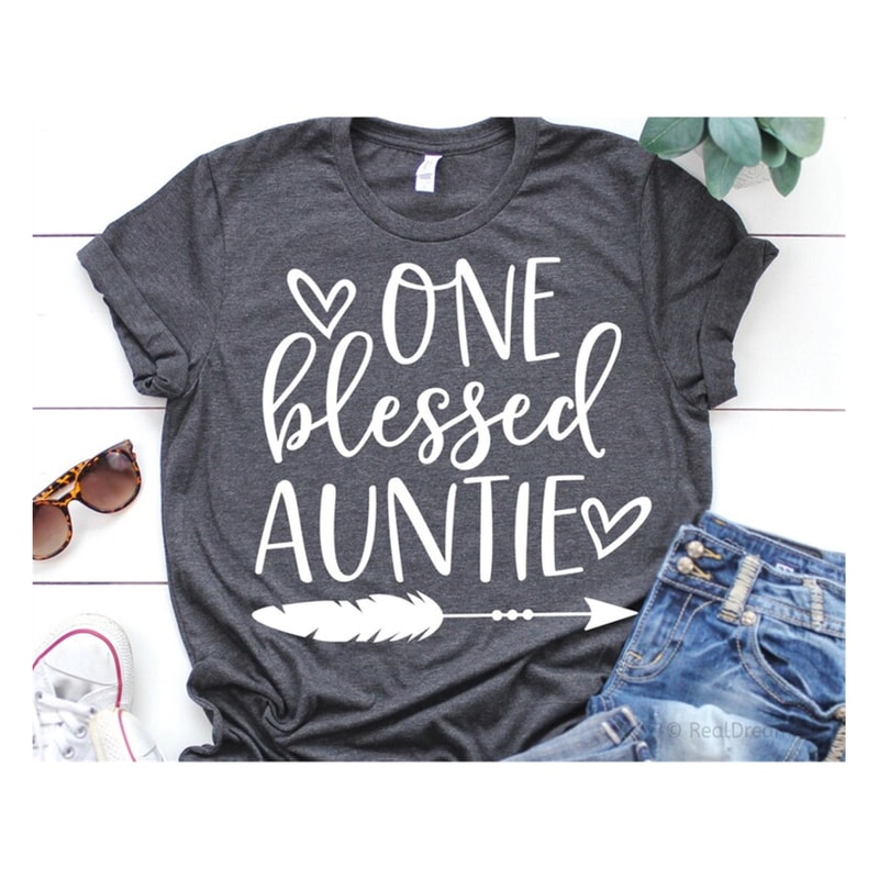 MR-89202331043-one-blessed-auntie-svg-blessed-aunt-svg-auntie-shirt-svg-image-1.jpg