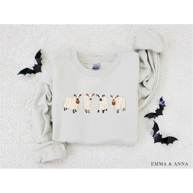 MR-8920239711-halloween-sweatshirt-ghost-cows-sweatshirt-halloween-sand.jpg
