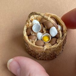 Doll miniature basket with eggs for playing with dolls, dollhouse, scale 1:12