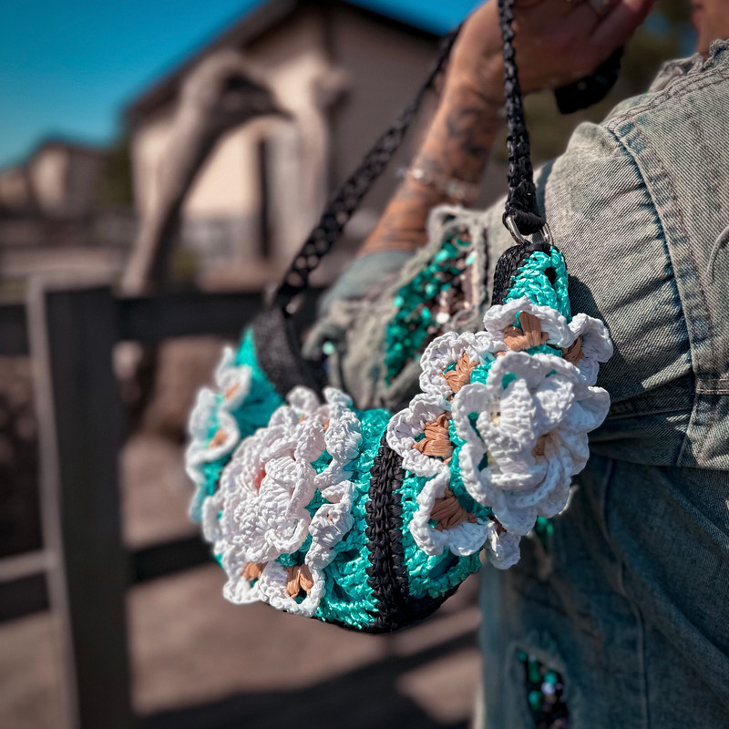 Crochet-pattern-Fanny-pack-raffia-yarn-1