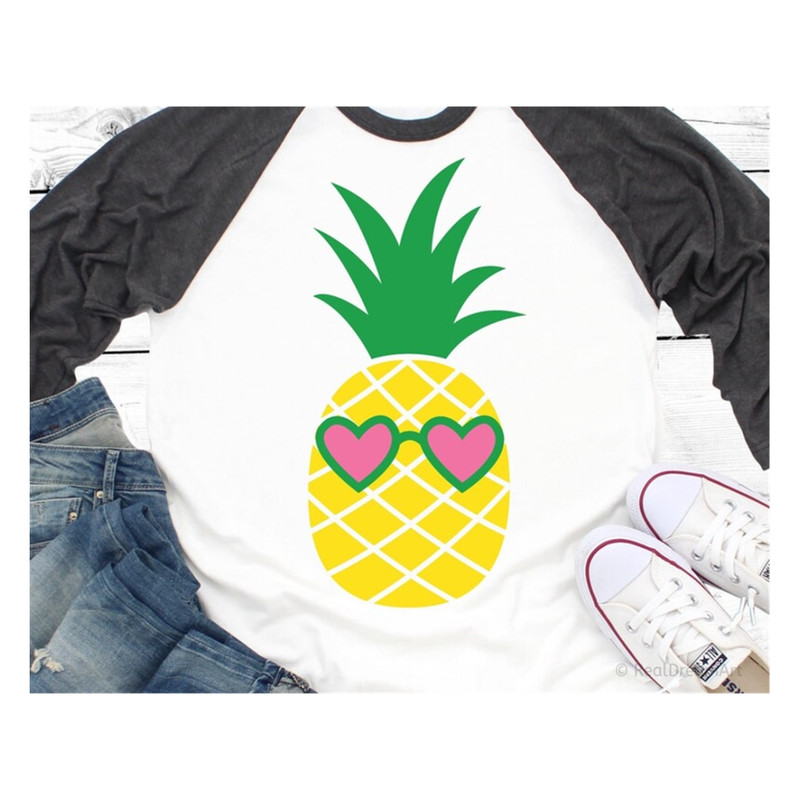 MR-9920237573-pineapple-with-glasses-svg-pineapple-svg-for-cricut-heart-image-1.jpg