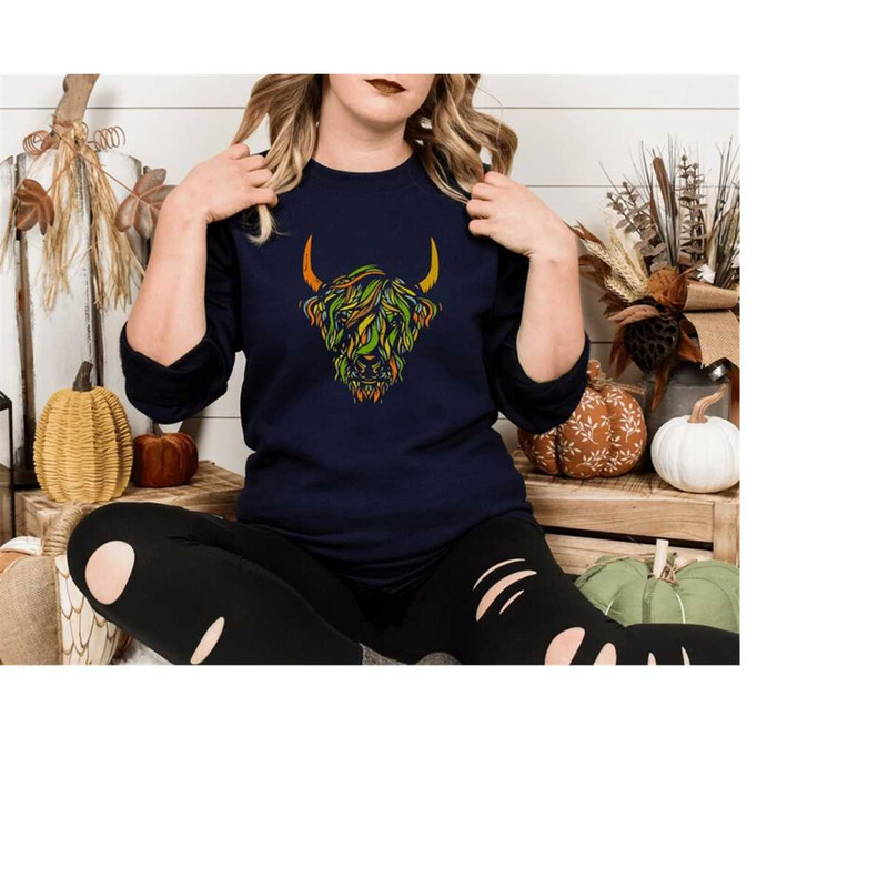 MR-99202312029-cow-sweatshirt-women-floral-cow-tshirt-women-cowboy-tshirt-navy.jpg