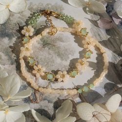 Dainty peach flower bracelets Floral beaded bracelets set Daisy jewelry Aesthetic jewellery Seed bead bracelets Gift for