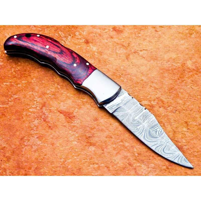 Handmade Damascus Knife.jpg