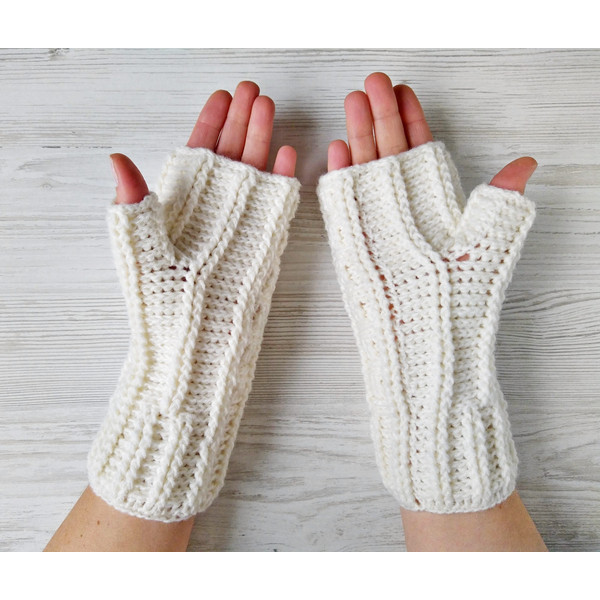 white mittens.jpg